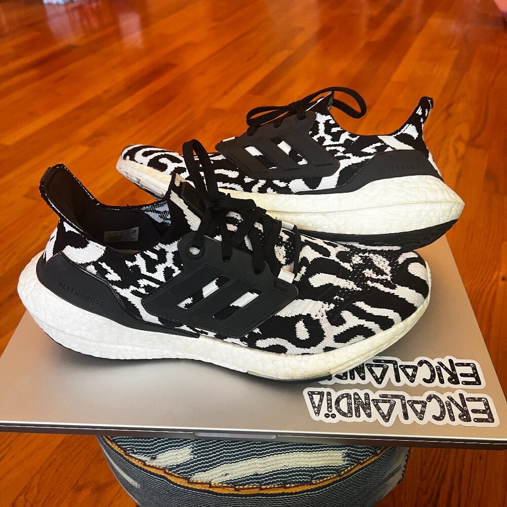 adidas Ultraboost 22 "Zebra" sneakers Women 9.5 Men 8 EUR 41.5